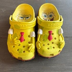 CROCS Kids Yellow SpongeBob Character Clogs with Red Tie Accents